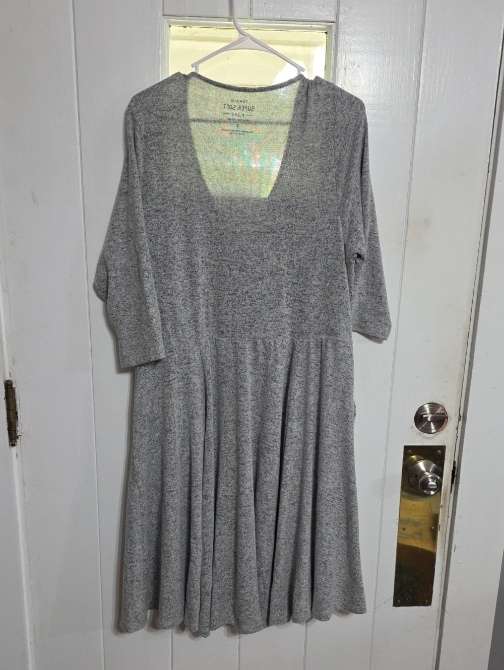 Torrid Women's Heather Gray Ruched V-Neck Sweater Knit Dress Pockets Sz 2X EUC - Picture 8 of 11